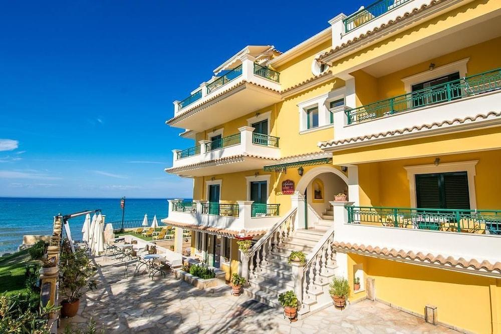Andreolas Luxury Suites Tsiliví Eksteriør bilde